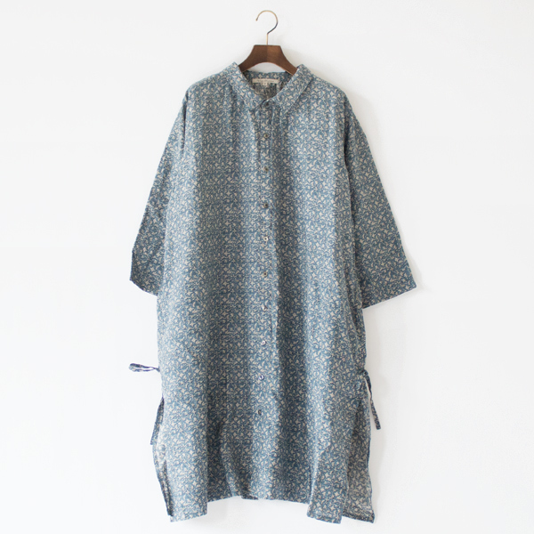 ツル花プリントリネン 前開きシャツワンピース(BLUE)
