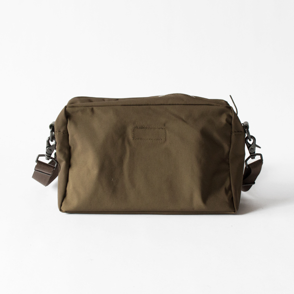 WEEKEND SHOULDER WEEKEND SHOULDER