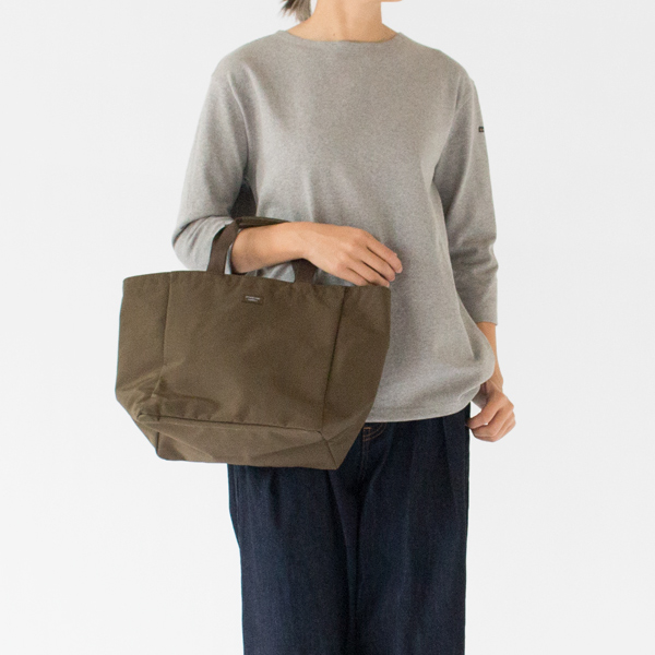 B TOTE S(身長163cm) B TOTE S(身長163cm)