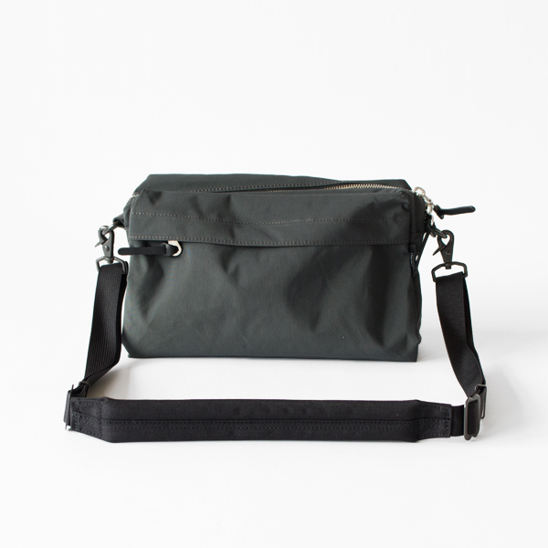 WEEKEND SHOULDER STEEL GREY