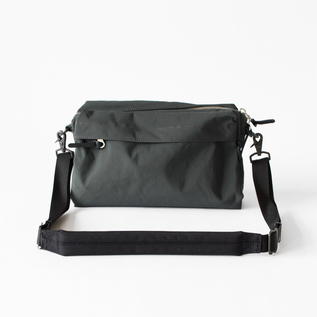 WEEKEND SHOULDER