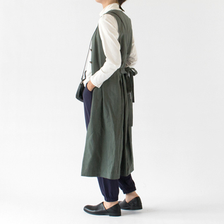 お出かけ着としても◎(NAVY-L、身長162cm)