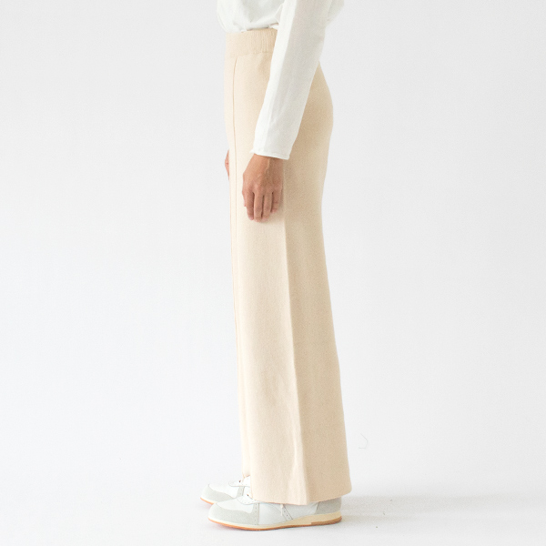 OFFWHITE(Mサイズ、身長162cm)