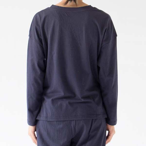 NAVY(Mサイズ、身長162cm)