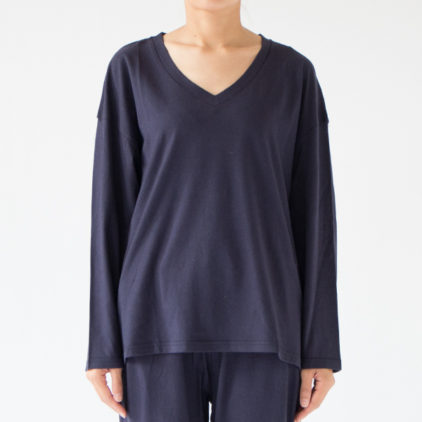 NAVY(Lサイズ、身長162cm)
