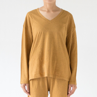 YELLOW(Mサイズ、身長162cm) YELLOW(Mサイズ、身長162cm)