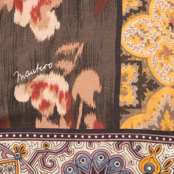 雰囲気たっぷりなエスニック調の柄