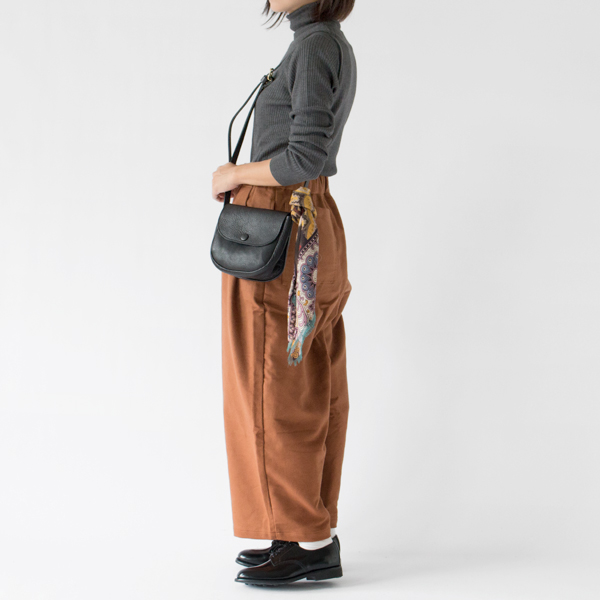 バッグに結んでも印象を変えられておすすめです