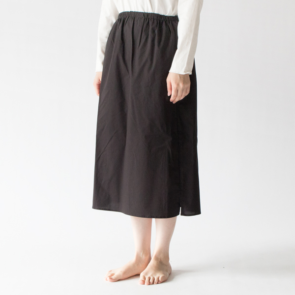 BLACK、身長162cm
