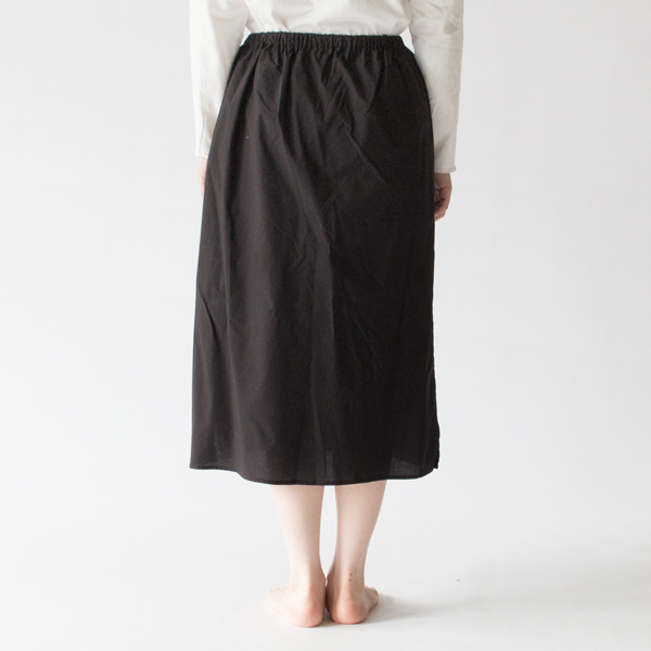 BLACK、身長162cm