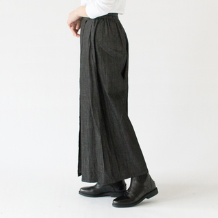BLACK、身長162cm BLACK、身長162cm