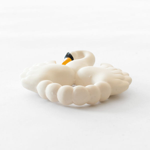 小さな手でも持ちやすい形状(SWAN)
