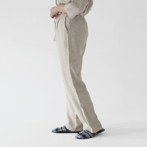 履き心地の良いワイドパンツ(Sサイズ・身長162cm)