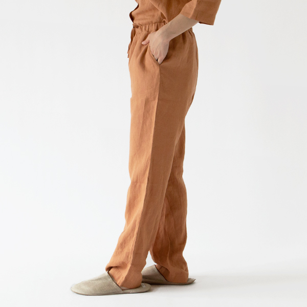 履き心地の良いワイドパンツ(Sサイズ・身長162cm)