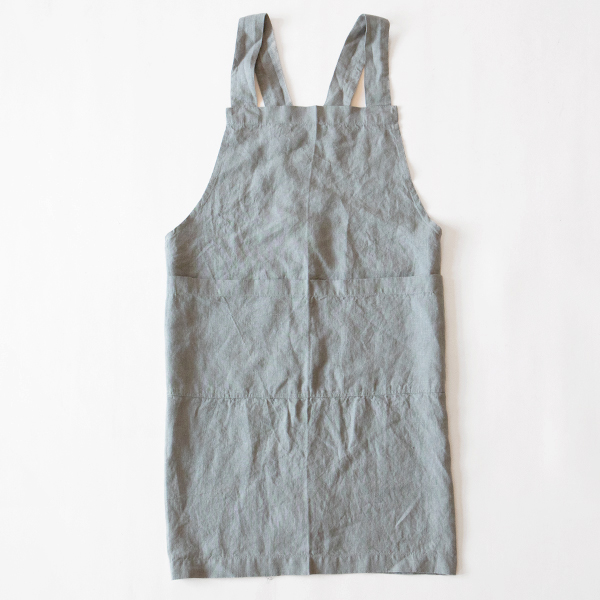 リネンエプロン CROSSBACK APRON (BLUE FOG)