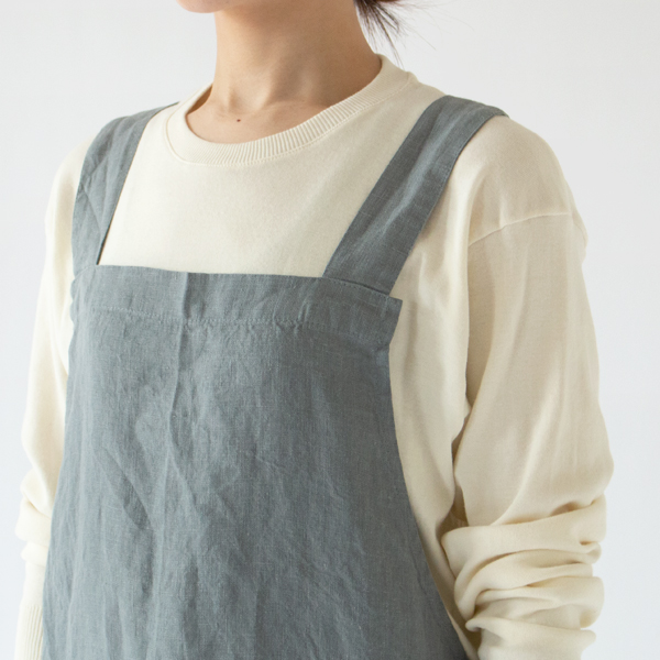 幅広の肩紐が負荷を分散してくれます(BLUE FOG・身長162cm)