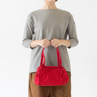 RED・身長162cm