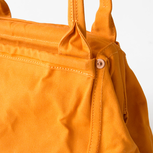 手打ちの打ち抜きリベットを使用(ORANGE)