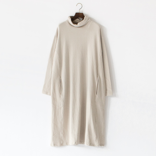 コットンリネンカシミヤ ハイネックワンピース(GRAIGE)