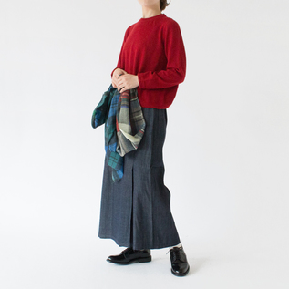 素材が活きる美しいシルエット(RED、身長162cm)