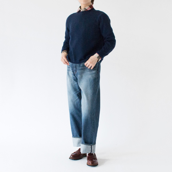 チェックのシャツを合わせて(NAVY、身長162cm) チェックのシャツを合わせて(NAVY、身長162cm)