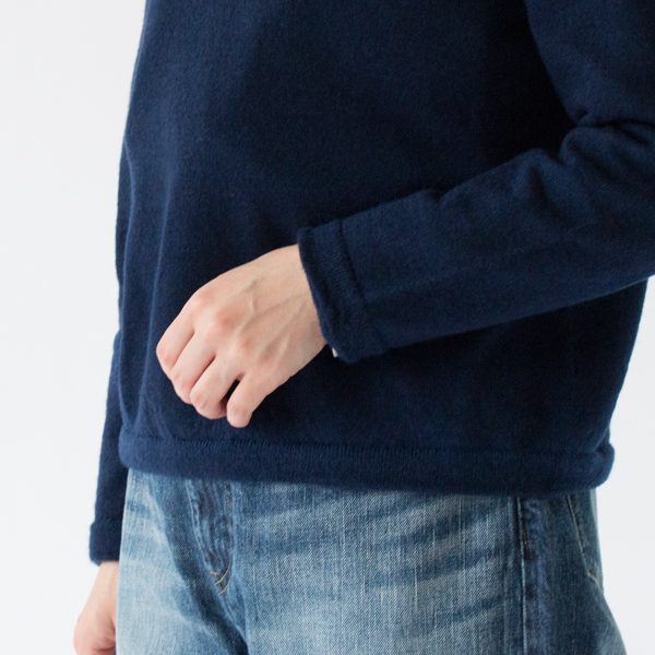すっきりとした袖口と裾(NAVY) すっきりとした袖口と裾(NAVY)