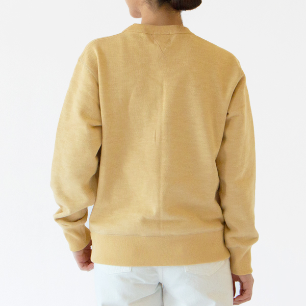 BUTTER(XSサイズ、身長162cm)