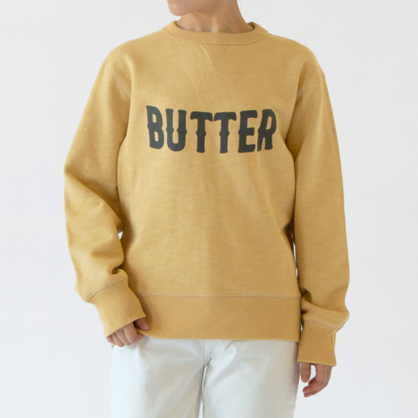 BUTTER(Sサイズ、身長162cm)