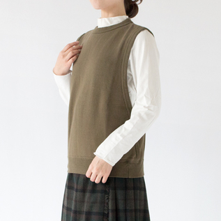 スウェットベスト CAILIN／FilMelange（フィルメランジェ）｜愛着を