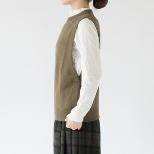 スウェットベスト CAILIN／FilMelange（フィルメランジェ）｜愛着を