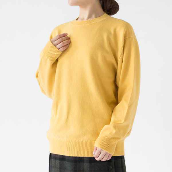 YELLOW、身長162cm