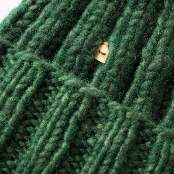 BOTTLE GREEN