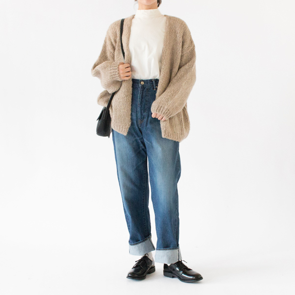 シンプルにパンツと合わせて(BEIGE、身長162cm) シンプルにパンツと合わせて(BEIGE、身長162cm)