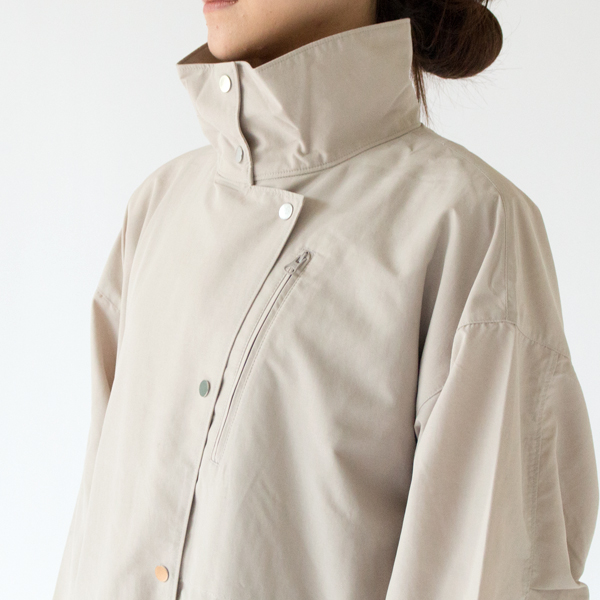 コンパクトロングコート 首元(サンドベージュ)