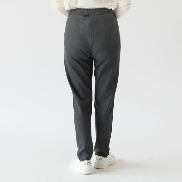 身長：162cm(チャコール/M)