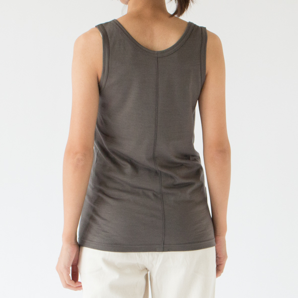 KHAKI、身長163cm