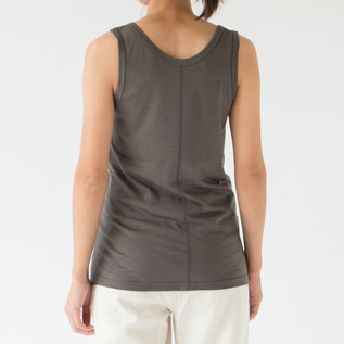 KHAKI、身長163cm