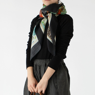 シルクウールスカーフ（120×120）／MALFROY（マルフロイ）｜愛着を持っ