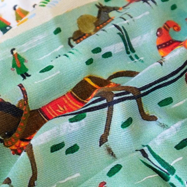 シルクのやさしい光沢とウールのふんわりとした軽さ シルクのやさしい光沢とウールのふんわりとした軽さ