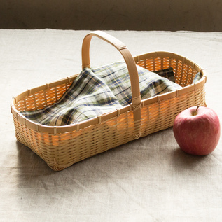 手提げかご／公長齋小菅（こうちょうさいこすが）｜愛着を持ってずっと