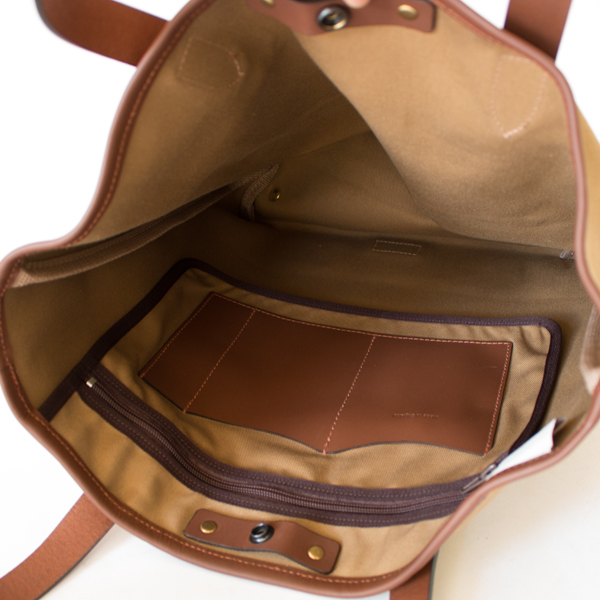 内側は、外側と同系色の生地を使っています(KHAKI)