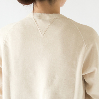 襟ぐりを補強する両Vガゼット(NATURAL) 襟ぐりを補強する両Vガゼット(NATURAL)