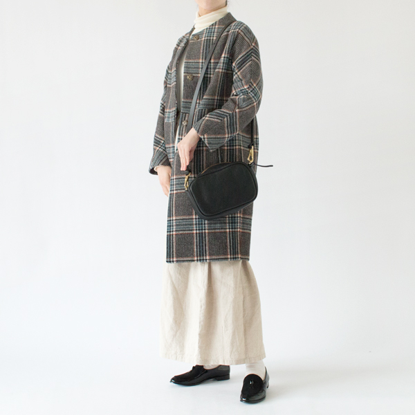 レザーバッグ MINI FELIX BLACK（身長162cm）