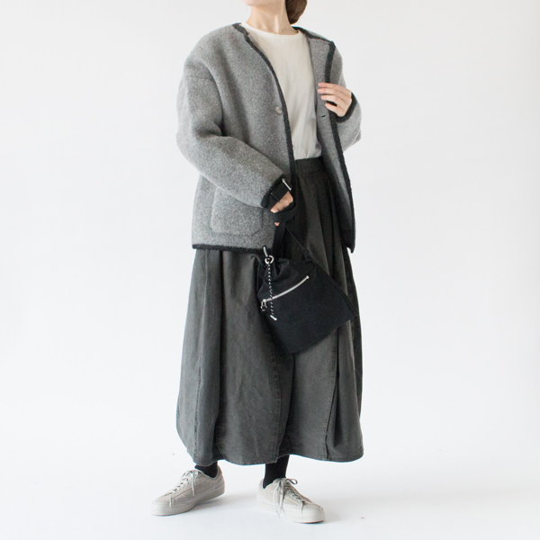 カジュアルな装いに(GREY/BLACK、身長162cm)