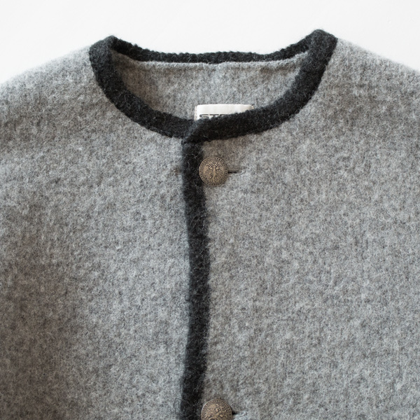 チロリアンジャケット ROUNDNECK OVERSIZE／STAPF（シュタップ）｜愛着