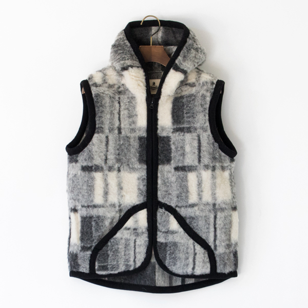 ジップベスト(BLACK CHECK)