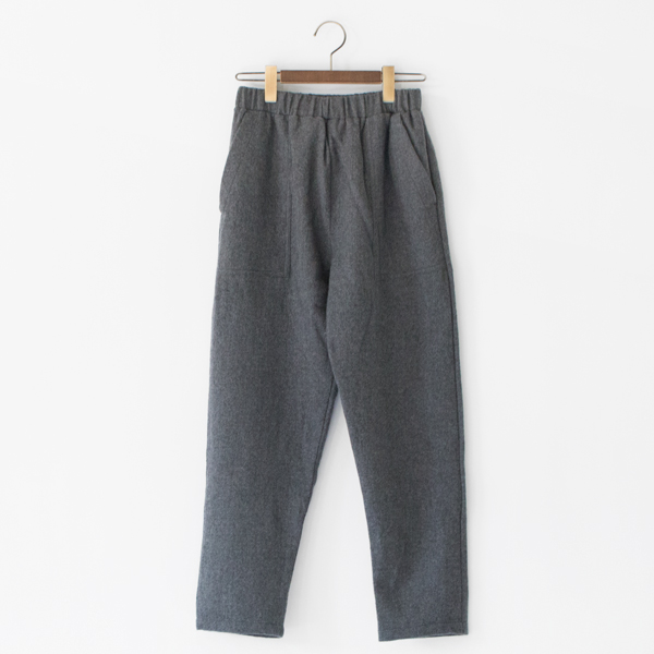 ウールリファイン イージーテーパードパンツ(GREY)