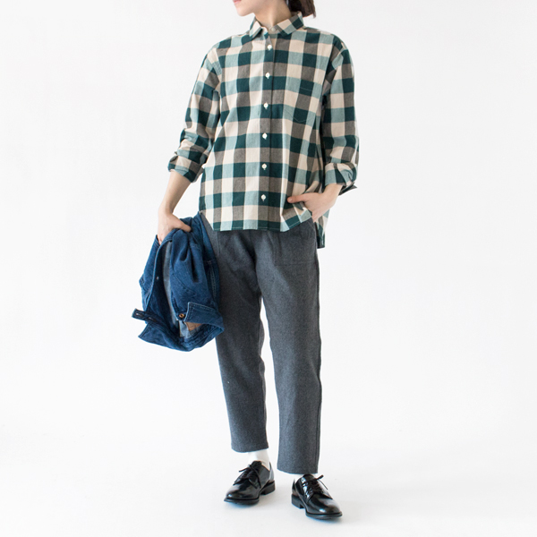 カジュアルなテイストのウールパンツ(GREY、身長162cm)