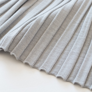 後ろ側はリブ仕様になっています(LIGHT GREY) 後ろ側はリブ仕様になっています(LIGHT GREY)
