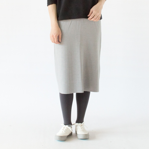 LIGHT GREY・身長162cm